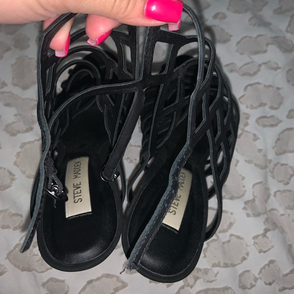 Black Heels - Picture 2 of 5